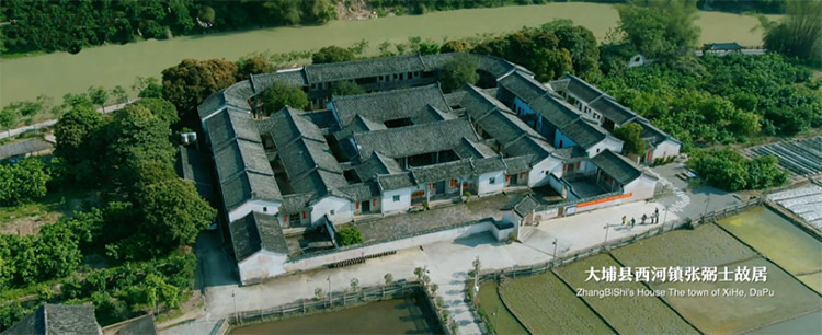 幼兒園木質(zhì)組合滑梯兒童戶外景區(qū)游樂(lè)設(shè)備黃花梨木攀爬架體能訓(xùn)練(圖1) 854.jpg